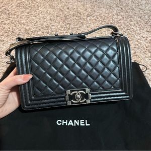 Chanel medium leboy